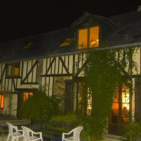 Le Choisel House בית נופש Lonlay-l'Abbaye